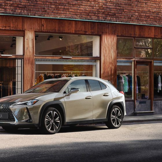 LEXUS UX 3
