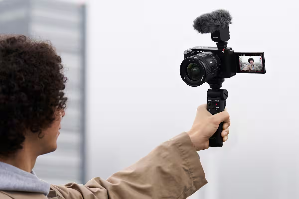 Sony ZV-E1: A Revolutionary Mirrorless Camera Redefining Content Creation 1