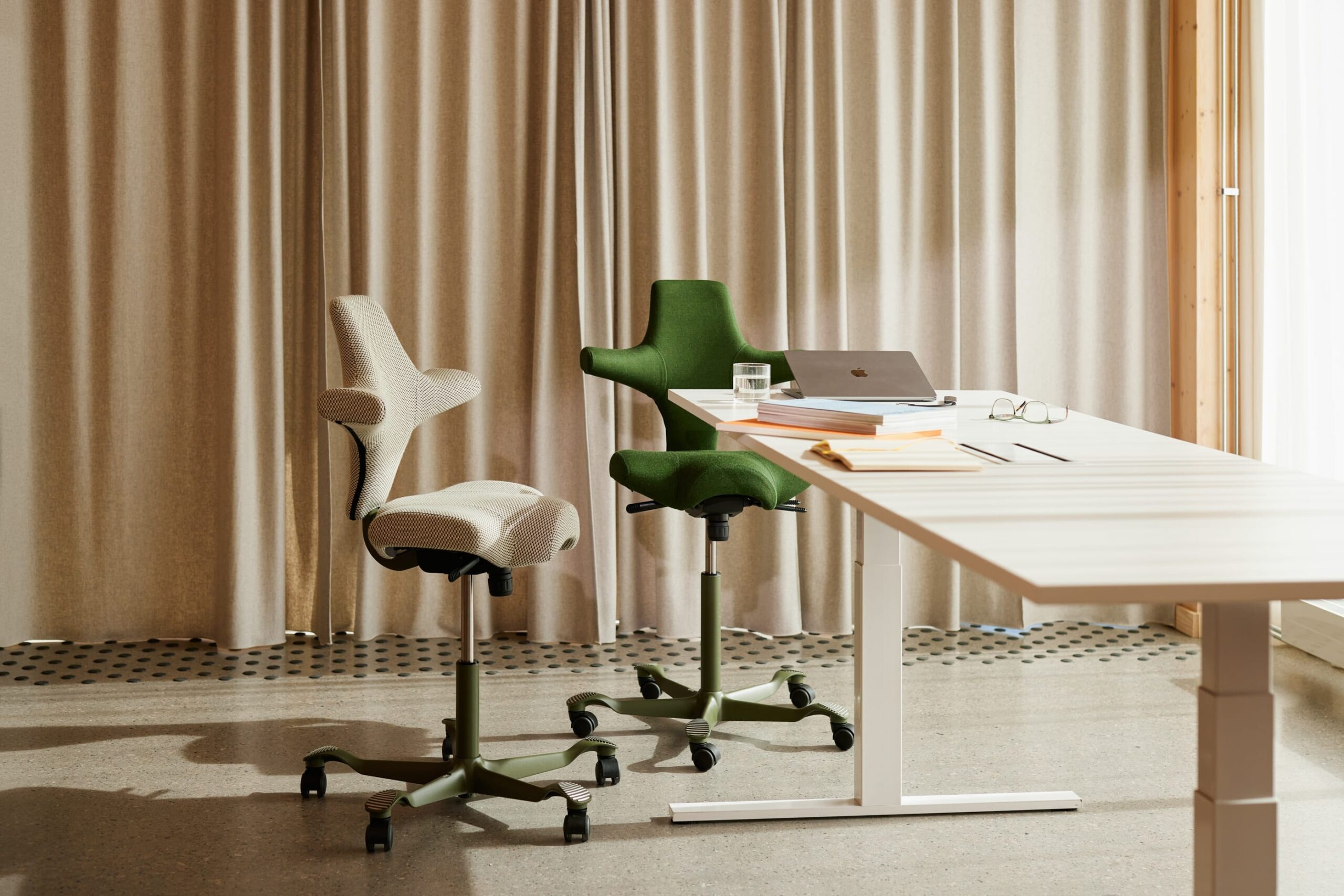 HAG Capisco Chair: the iconic saddle chair that changed how offices sit 5 HAG Capisco Chair