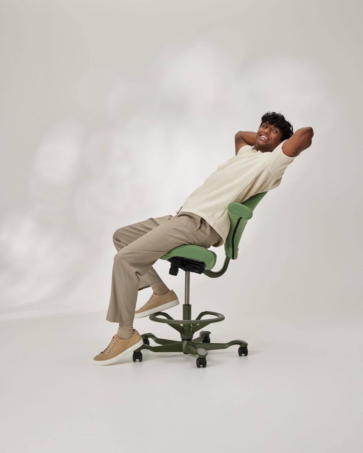 HAG Capisco Chair: the iconic saddle chair that changed how offices sit 4 Capsico Chair