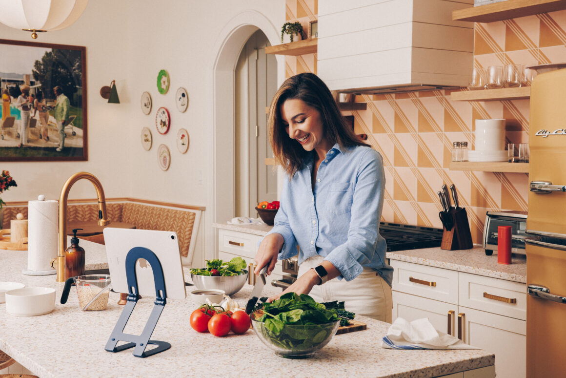 Twelve South Curve Mini: Compact Design, Maximum Versatility 3 Twelve South Curve Mini