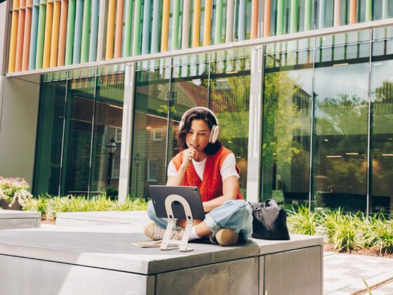 Twelve South Curve Mini: Compact Design, Maximum Versatility 1