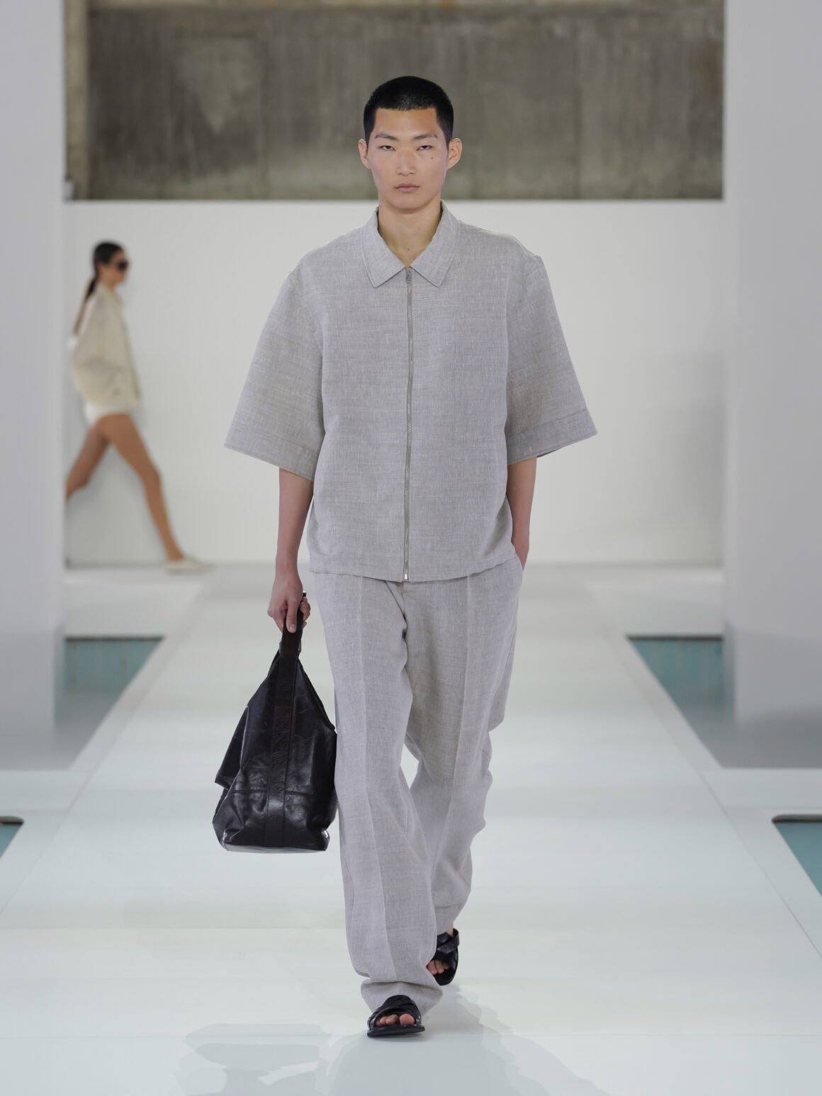 COS Stages a Cinematic Debut in Seoul with Its Spring Summer 2026 Collection 23 COS Runway 2026 - Seoul Korea