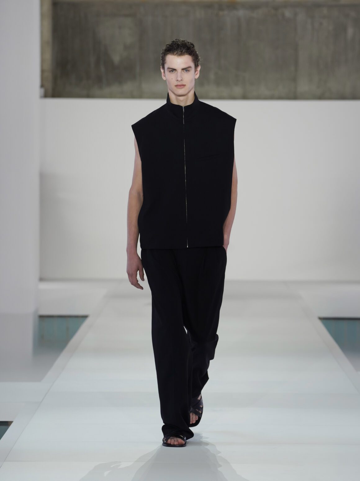COS Stages a Cinematic Debut in Seoul with Its Spring Summer 2026 Collection 13 COS Runway 2026 - Seoul Korea