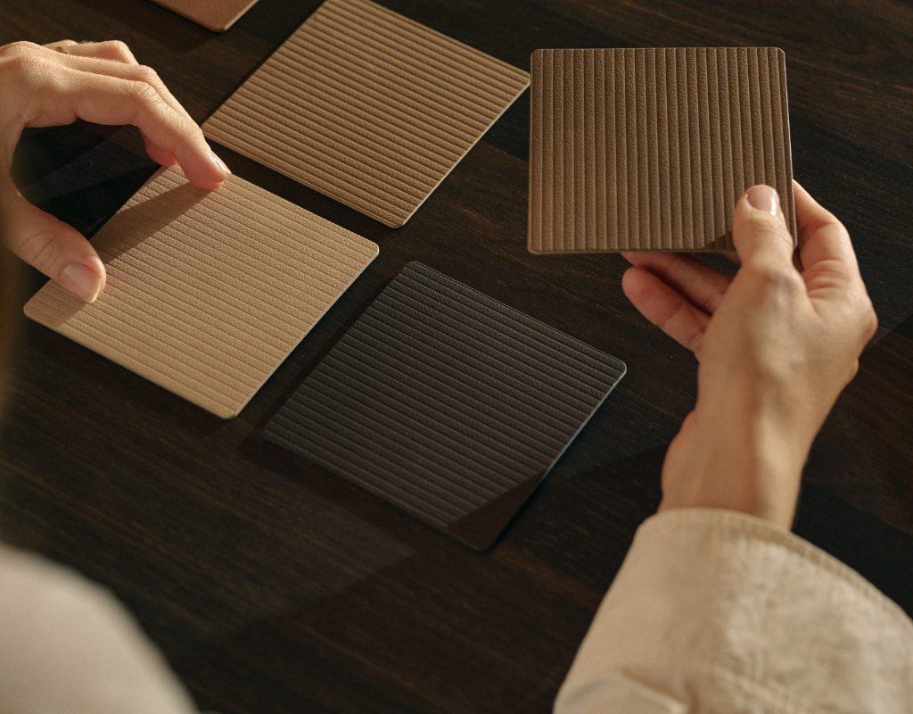 LIND DNA Corduroy: A New Recycled-Leather Texture for the Table 2 LIND DNA Corduroy glass mat colourway selection