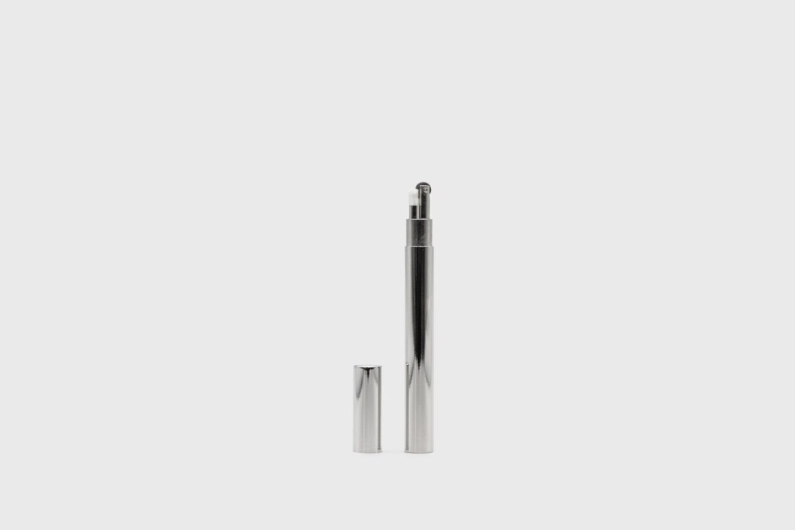 Tsubota Pearl Sigaretta Metal Lighter: Tokyo's Answer to the Disposable Flame 2 Tsubota Pearl Lighter