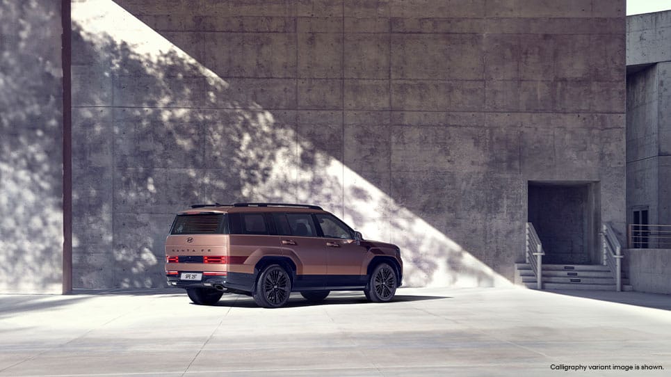 Hyundai Santa Fe rear view and wide tailgate